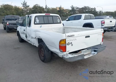1999 Toyota Tacoma z USA, uszkodzony, nr VIN 4TAVL52N2XZ423330